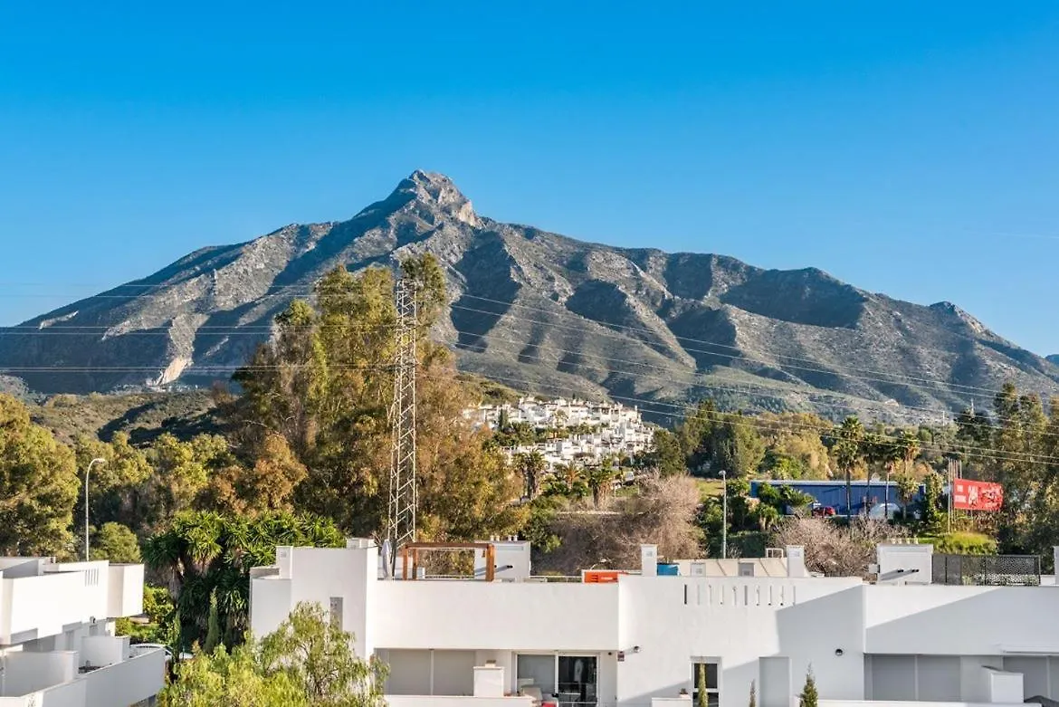 Apartament Los Naranjos New Scandinavian Style Duplex Penthouse Within Walking Distance To Puerto Banus Marbella